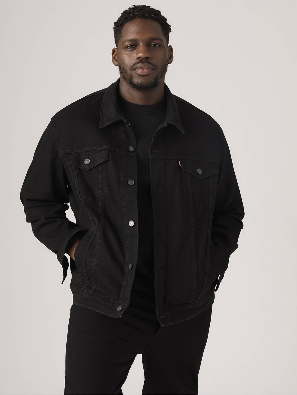Levi Men's Standard Trucker Jean Jacket in Black